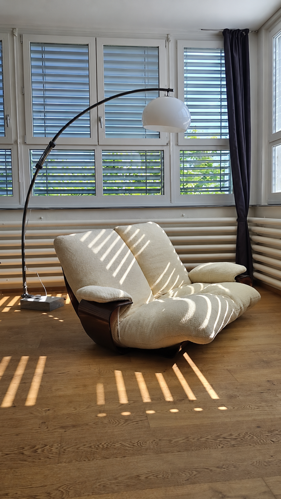Marsala Lounge Chair — Michel Ducaroy