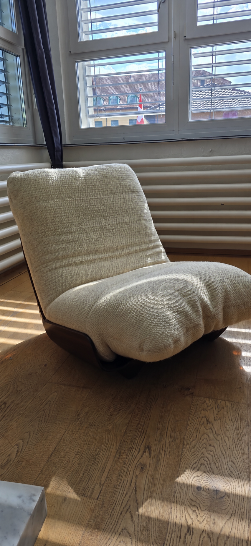 Marsala Lounge Chair — Michel Ducaroy