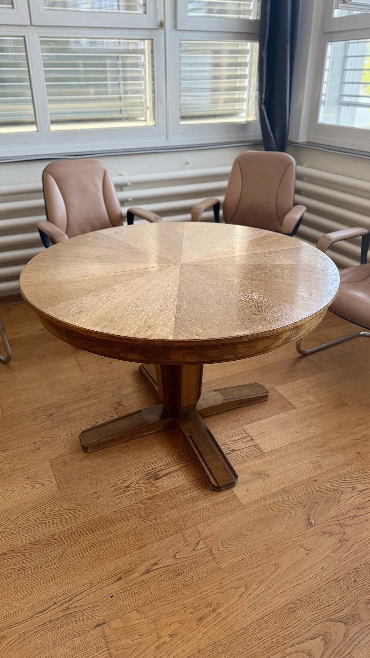 Oak Extendable Dining Table