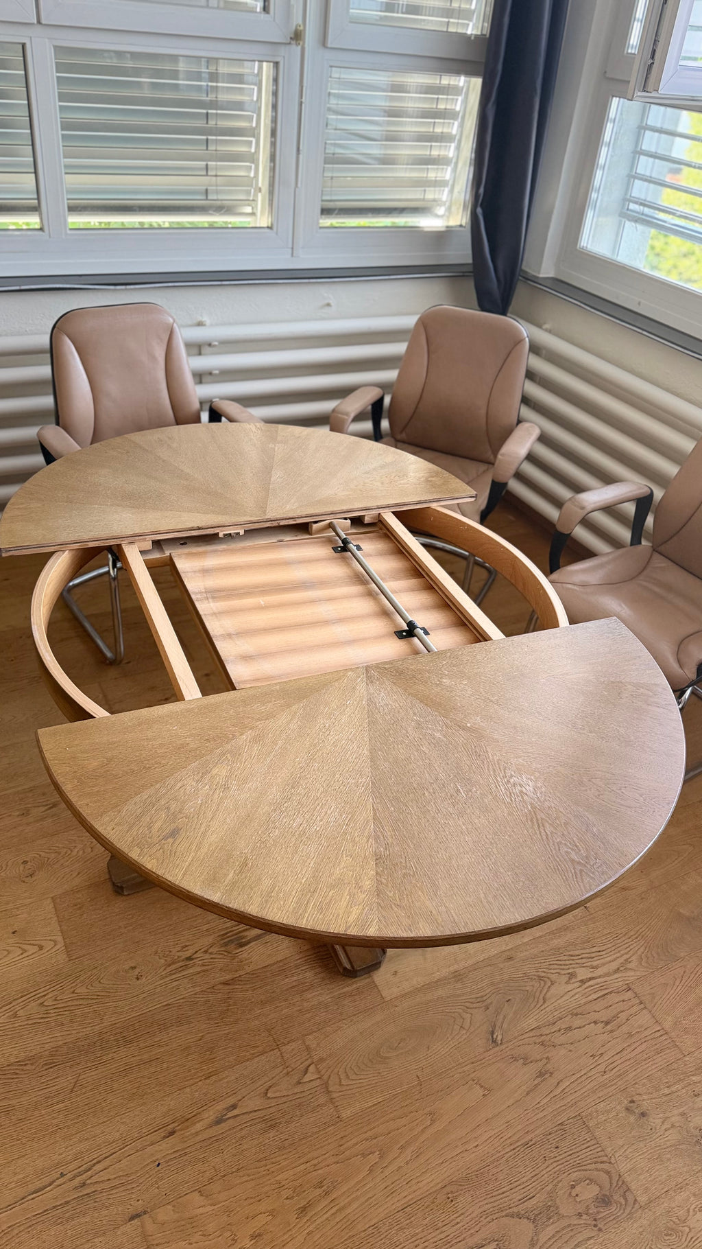Oak Extendable Dining Table