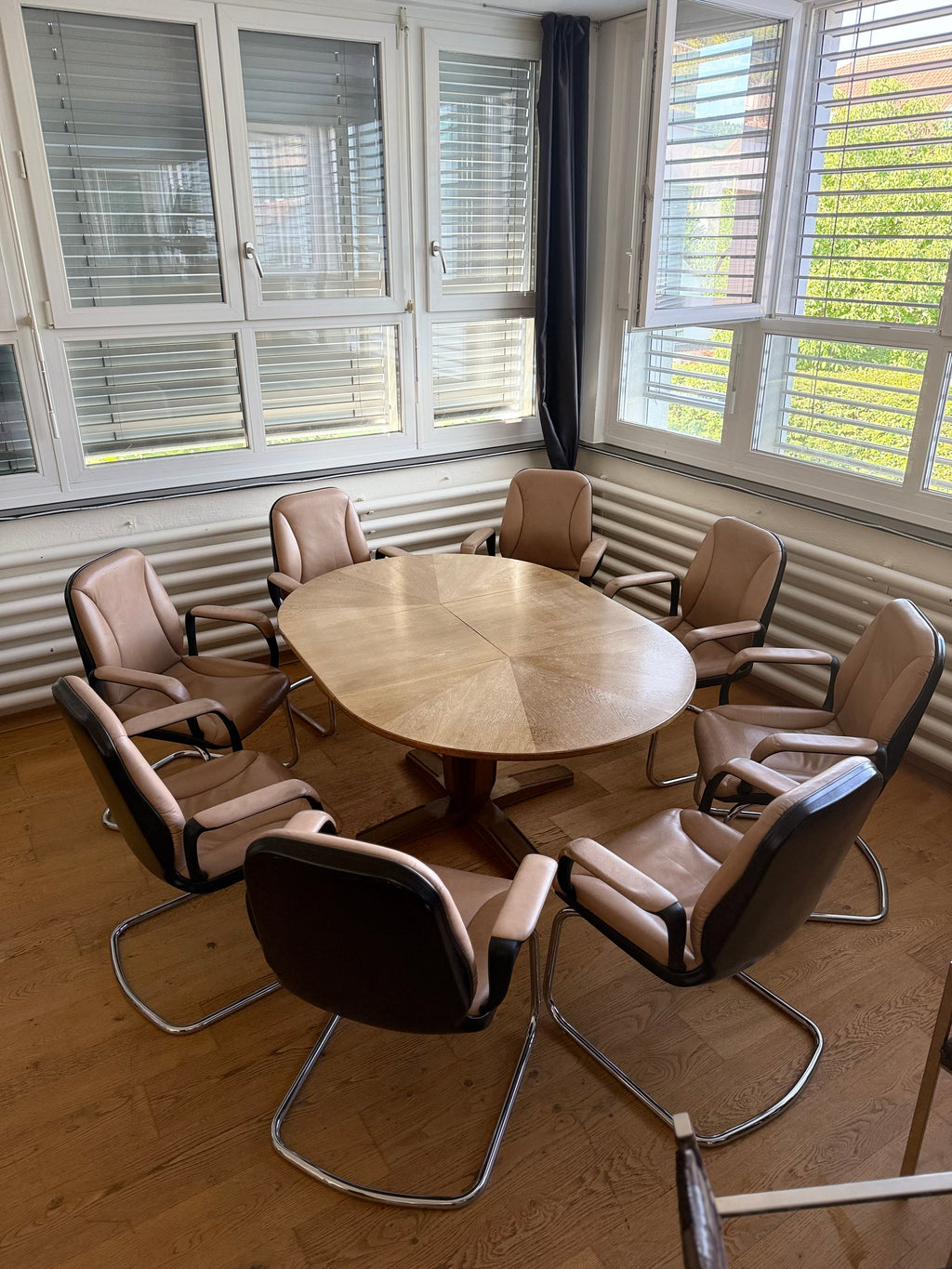 Oak Extendable Dining Table
