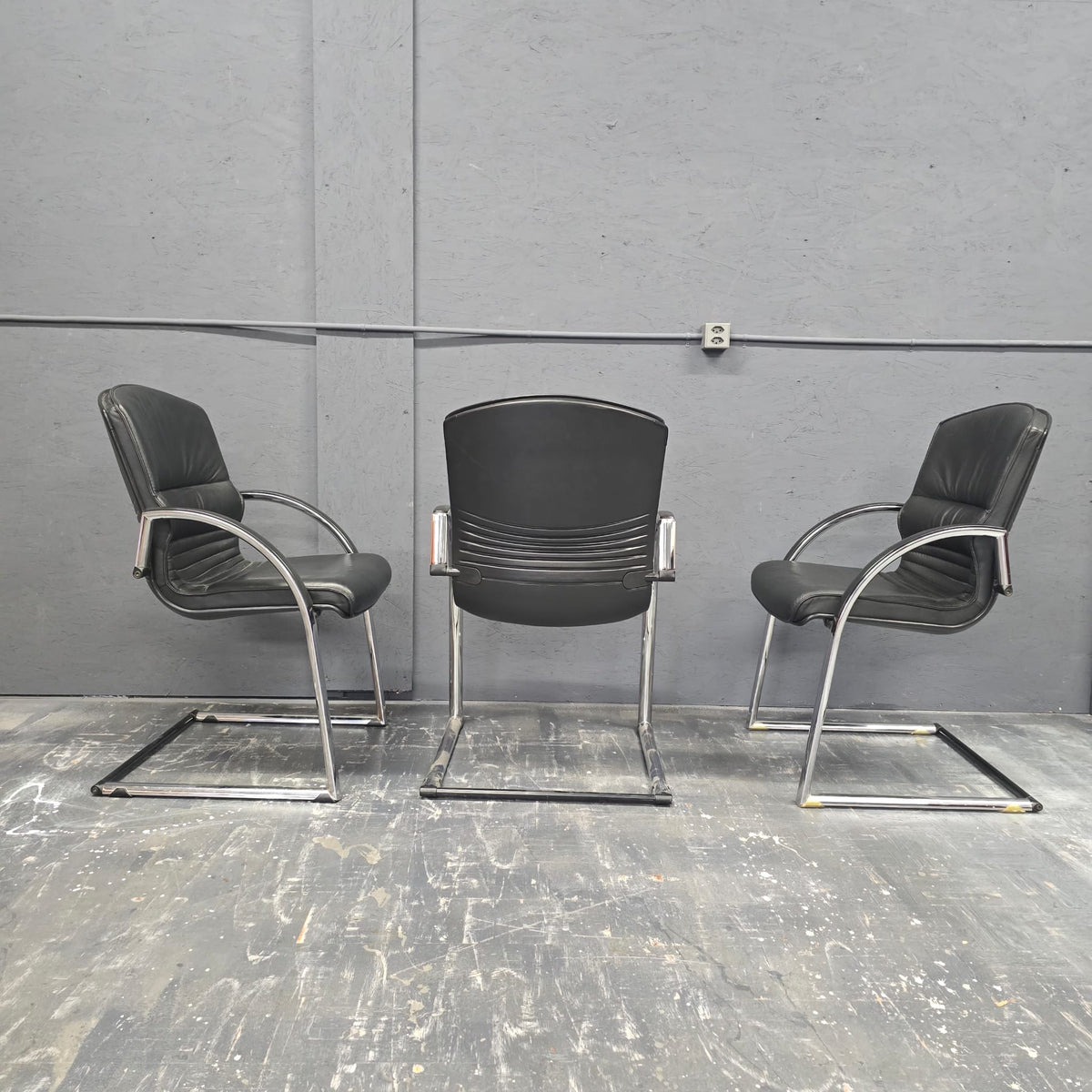 3 Giroflex Freischwinger aus Leder & Chrom