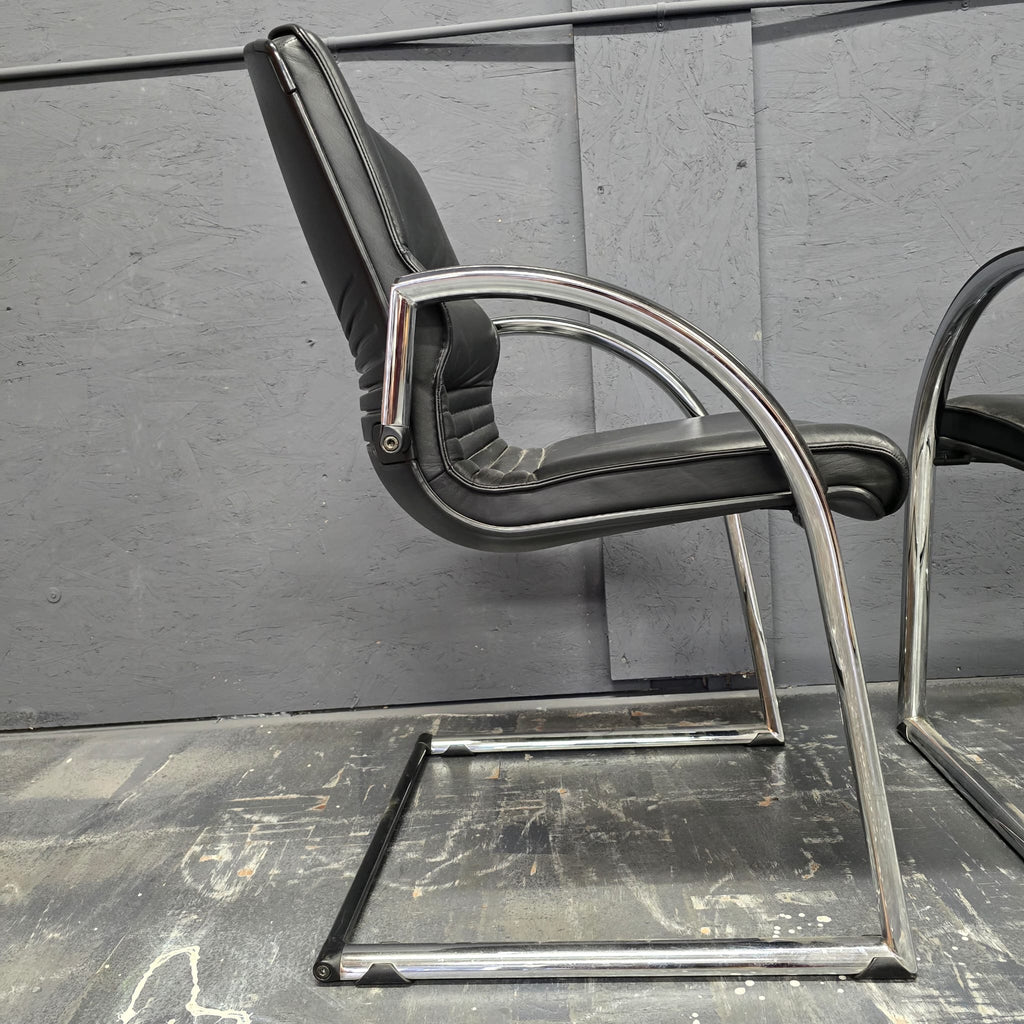 3 Giroflex Freischwinger aus Leder & Chrom
